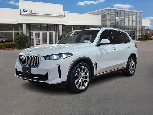 Alpine White 2024 BMW X5 xDrive40i