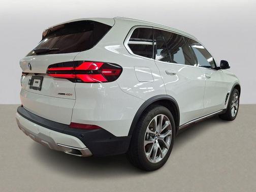 Alpine White 2024 BMW X5 xDrive40i