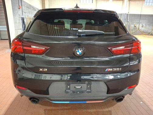 Black Sapphire Metallic 2022 BMW X2 M35i