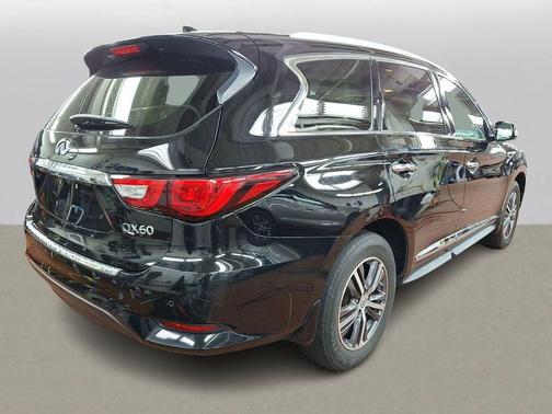 2017 INFINITI QX60 Base