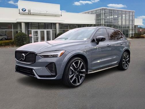 2022 Volvo XC60 Recharge Plug-In Hybrid T8 R-Design