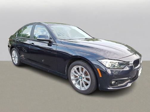 Imperial Blue Metallic 2017 BMW 320 i