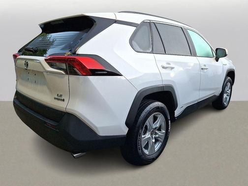 2021 Toyota RAV4 Hybrid LE
