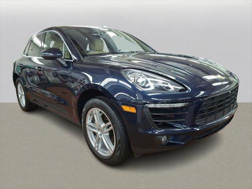 2017 Porsche Macan Base