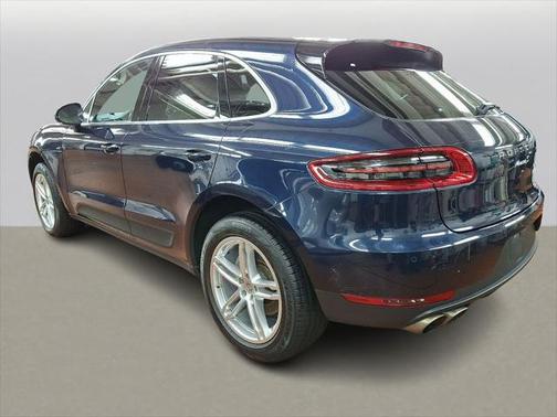 2017 Porsche Macan Base