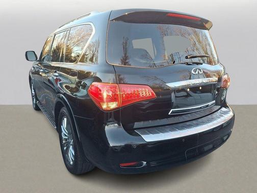 2016 INFINITI QX80 Base