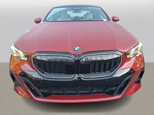 2025 BMW 540 i xDrive