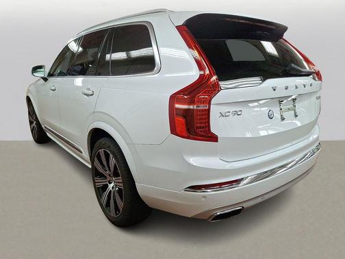 Ice White 2020 Volvo XC90 T6 Inscription