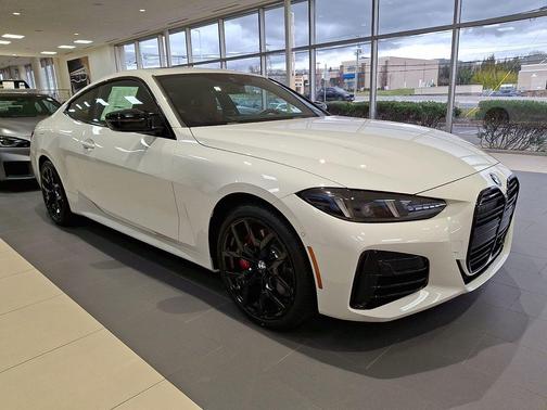 Alpine White 2026 BMW M440 i xDrive