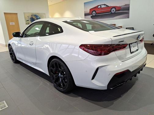 Alpine White 2026 BMW M440 i xDrive