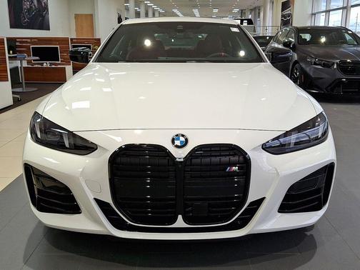 Alpine White 2026 BMW M440 i xDrive