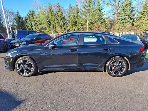 Ebony Black 2021 Kia K5 GT-Line