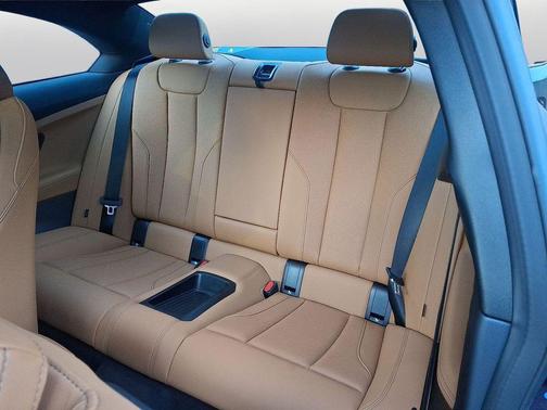2025 BMW M240 i xDrive