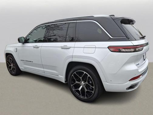2023 Jeep Grand Cherokee 4xe Summit Reserve