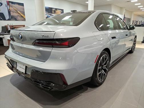 2025 BMW 760 i xDrive