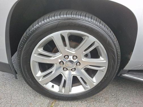 2018 Cadillac Escalade ESV Luxury