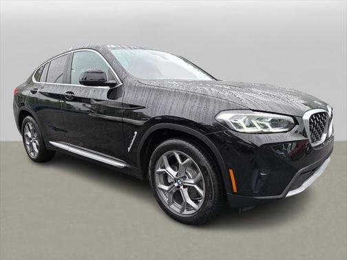 2025 BMW X4 xDrive30i