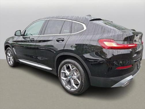 2025 BMW X4 xDrive30i