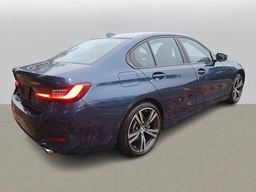 2023 BMW 330 xDrive