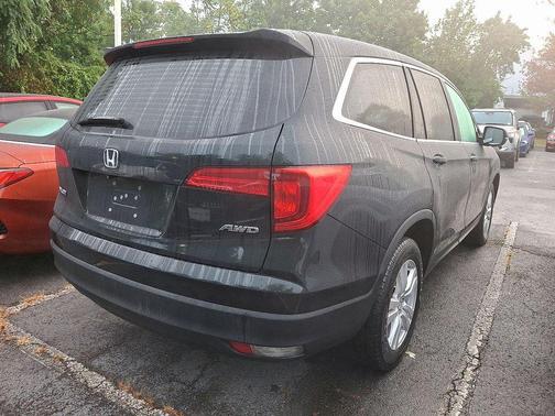 2016 Honda Pilot LX