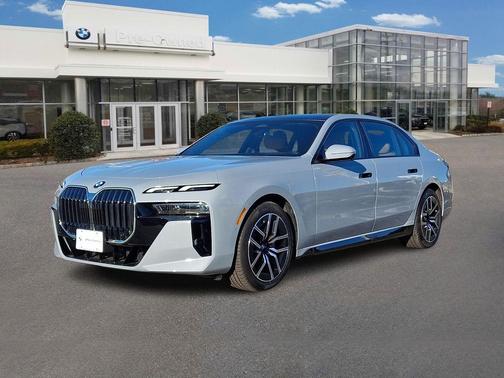2025 BMW 740 xDrive