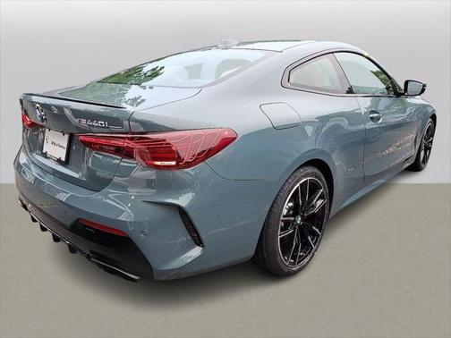2025 BMW M440 i xDrive