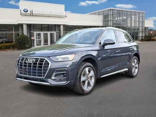 Manhattan Gray Metallic 2023 Audi Q5 40 Premium