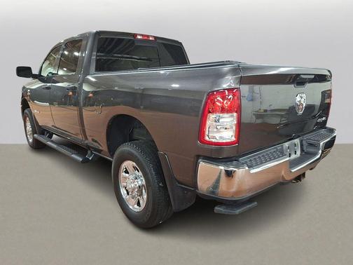 2022 RAM 2500 Tradesman Crew Cab 4x4 6'4' Box