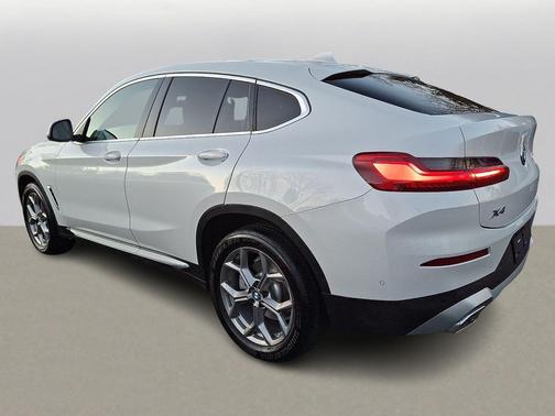 2023 BMW X4 xDrive30i