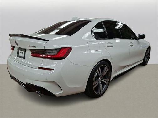 2021 BMW 330 xDrive