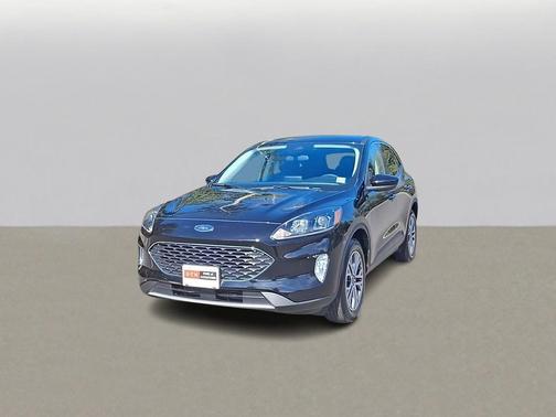 Agate Black Metallic 2022 Ford Escape SEL