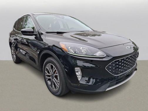 Agate Black Metallic 2022 Ford Escape SEL