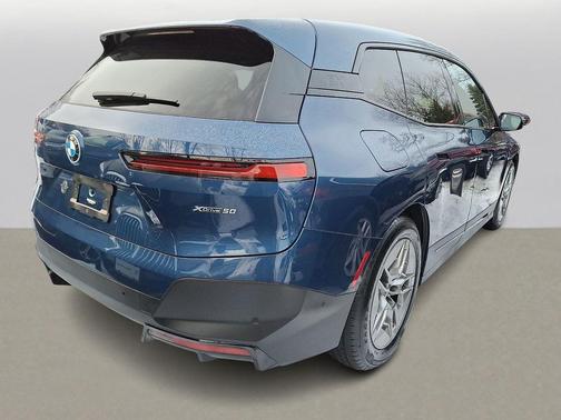 2022 BMW iX xDrive50
