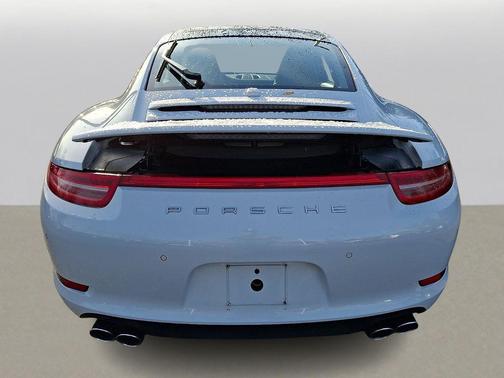 2015 Porsche 911 Carrera 4