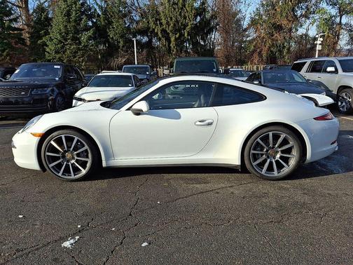 2015 Porsche 911 Carrera 4