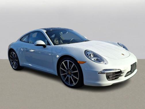 2015 Porsche 911 Carrera 4