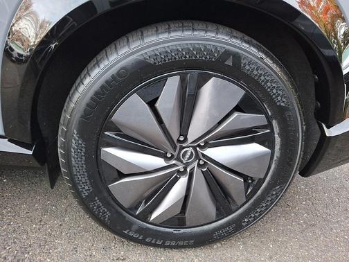 2024 Nissan ARIYA EVOLVE+