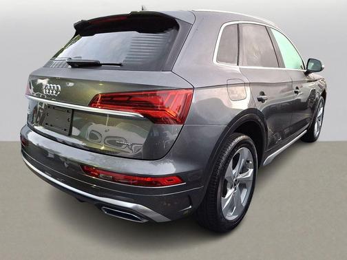 2024 Audi Q5 45 S line Premium Plus