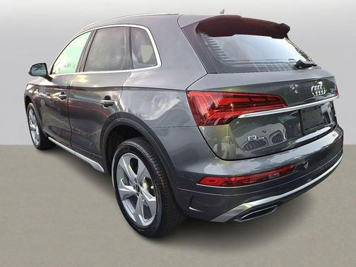 2024 Audi Q5 45 S line Premium Plus