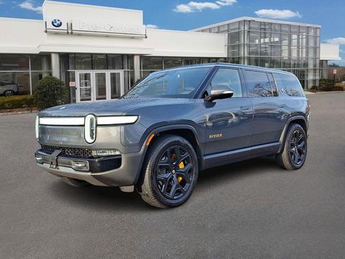 2023 Rivian R1S Adventure