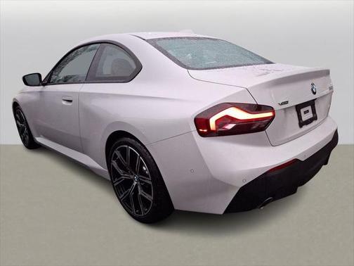 2023 BMW 230 i xDrive