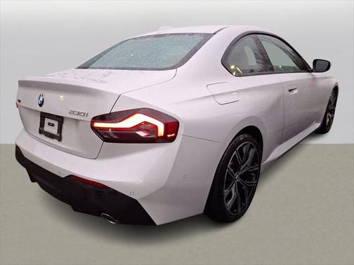 2023 BMW 230 i xDrive