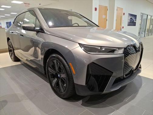 2025 BMW iX xDrive50