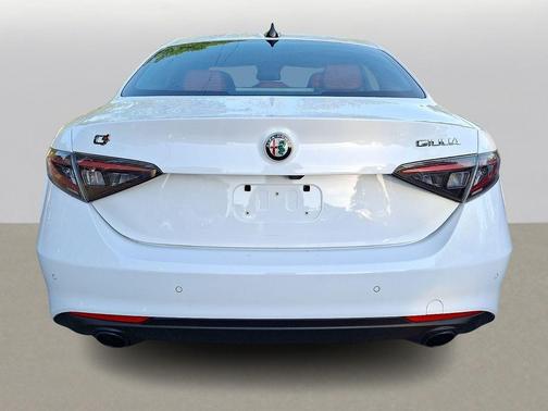 Alfa White 2024 Alfa Romeo Giulia AWD