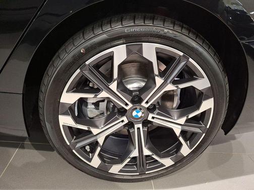 Black Sapphire Metallic 2026 BMW 330 xDrive NA