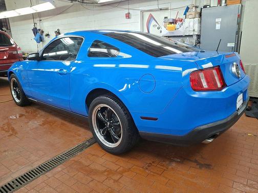 2010 Ford Mustang GT Premium