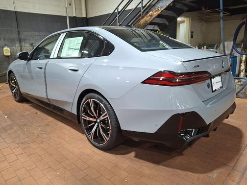2026 BMW 530 i xDrive
