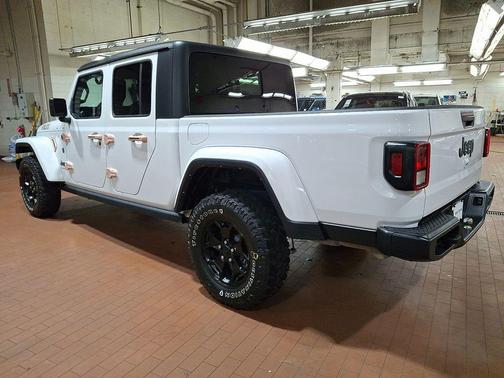 2022 Jeep Gladiator Willys 4x4