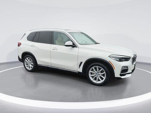 Alpine White 2021 BMW X5 xDrive40i