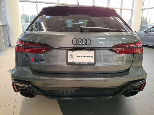 Daytona Gray Pearl 2025 Audi RS 6 Avant 4.0T